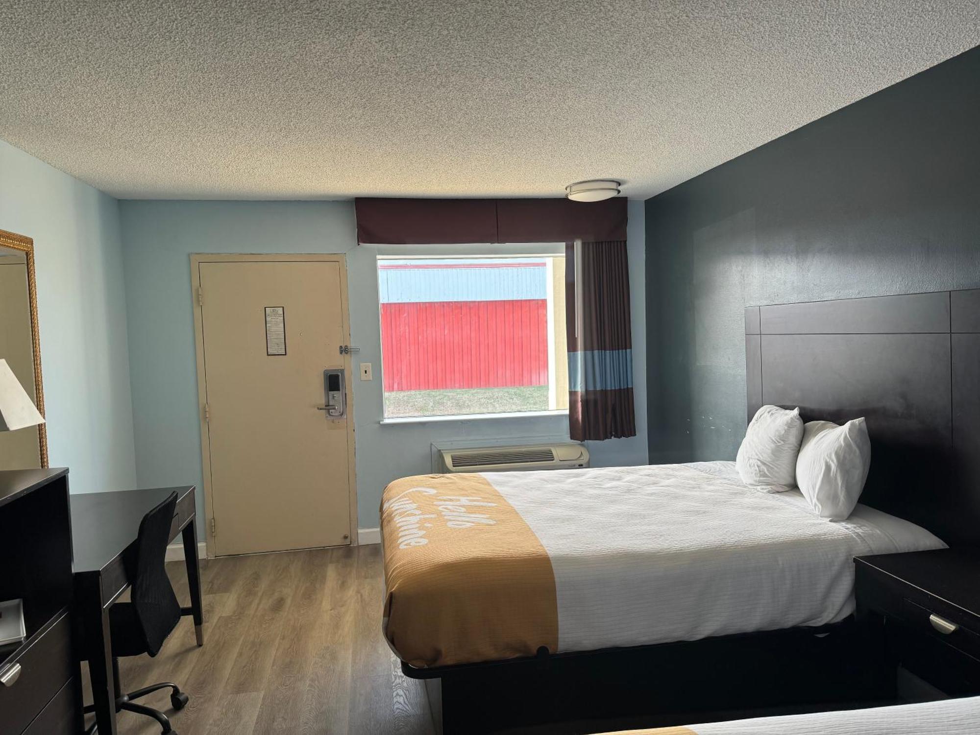 Red Carpet Inn & Suites - Danville Εξωτερικό φωτογραφία