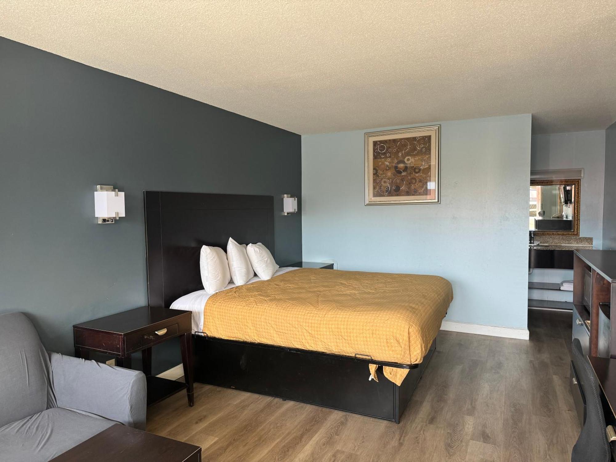 Red Carpet Inn & Suites - Danville Εξωτερικό φωτογραφία