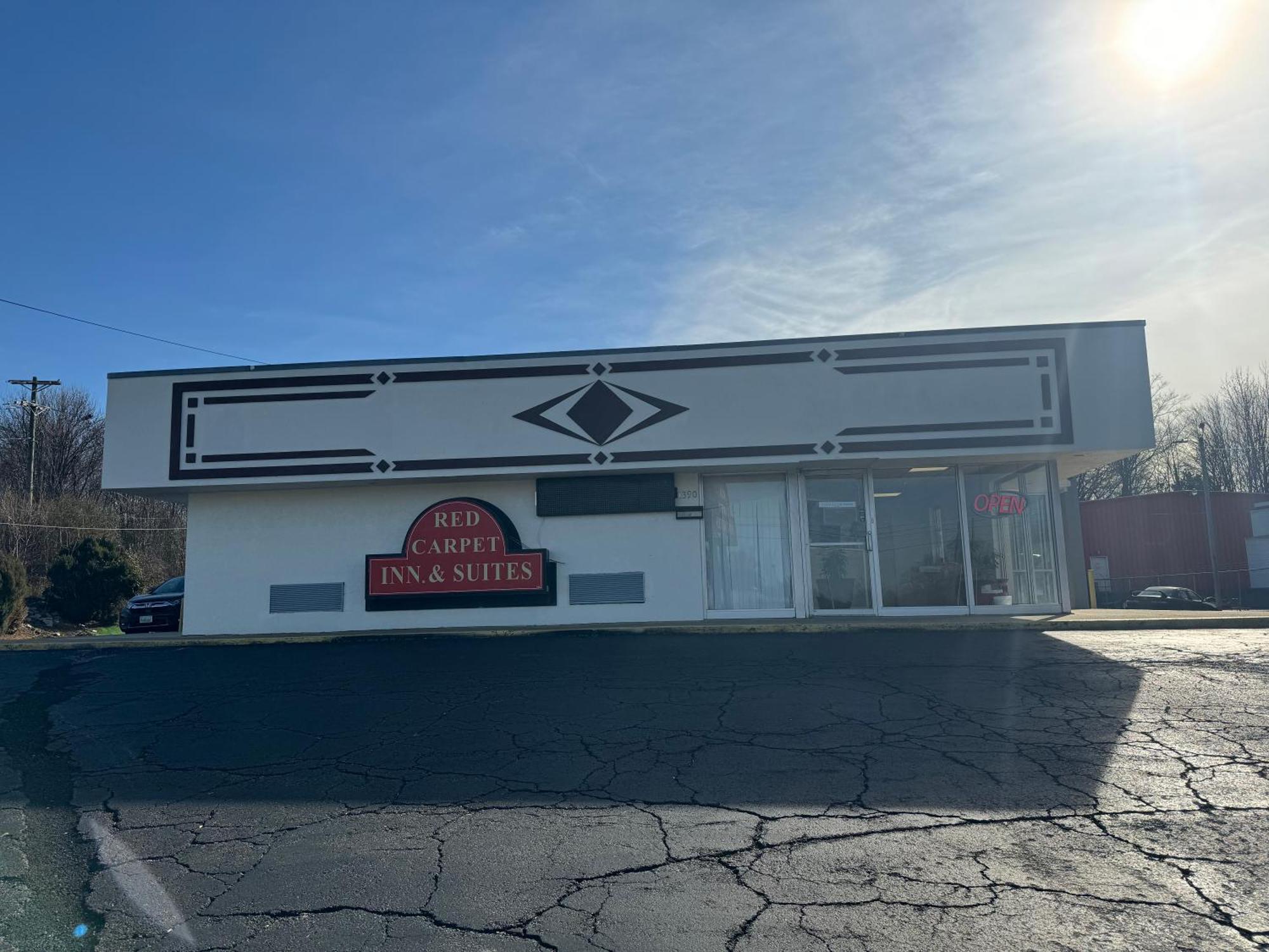 Red Carpet Inn & Suites - Danville Εξωτερικό φωτογραφία