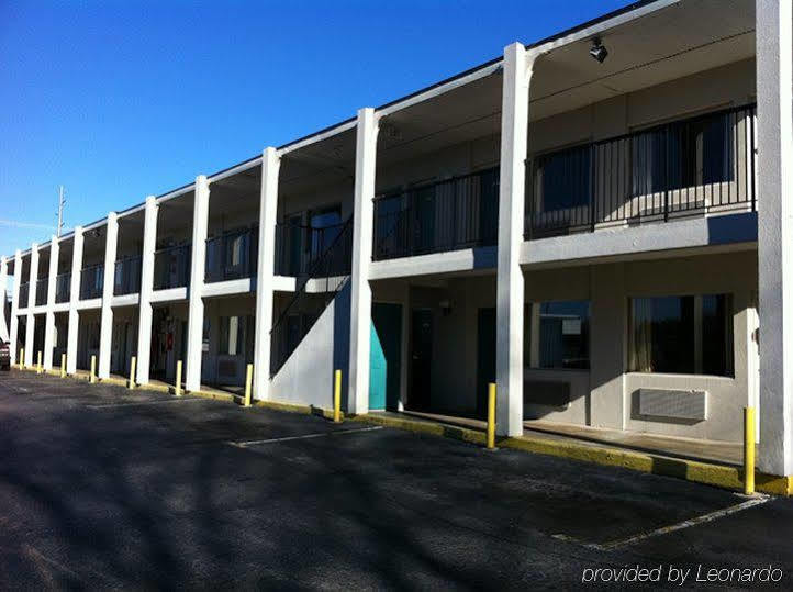 Red Carpet Inn & Suites - Danville Εξωτερικό φωτογραφία