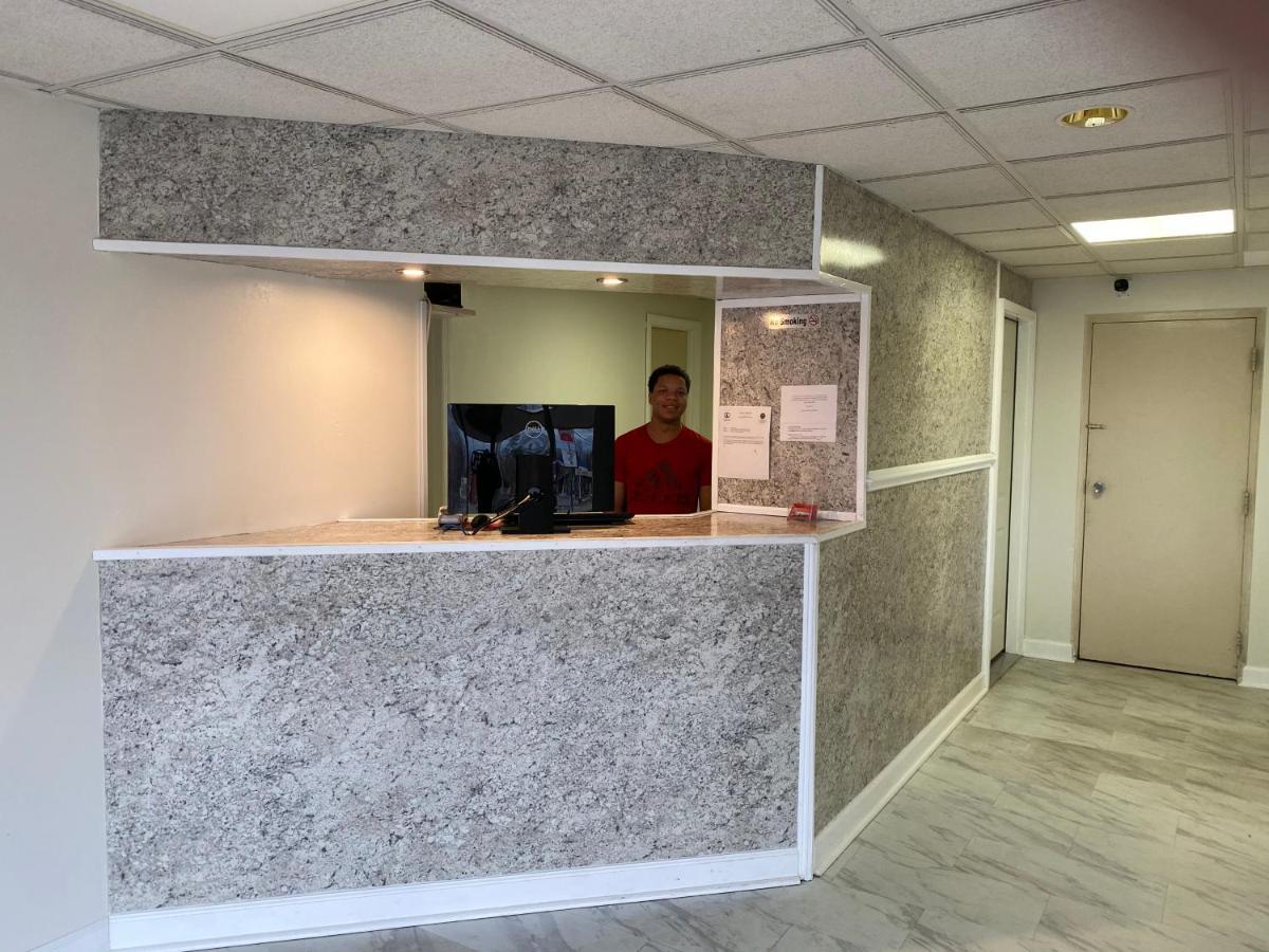 Red Carpet Inn & Suites - Danville Εξωτερικό φωτογραφία